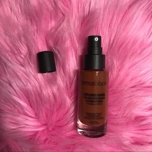 BRAND NEW SMASHBOX FOUNDATION